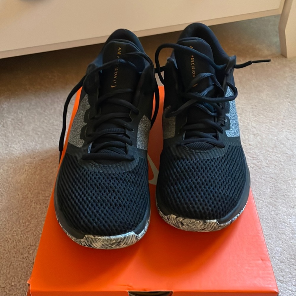 Nike Air Precision 2 - Men’s  7.5 - Gently used on court only
